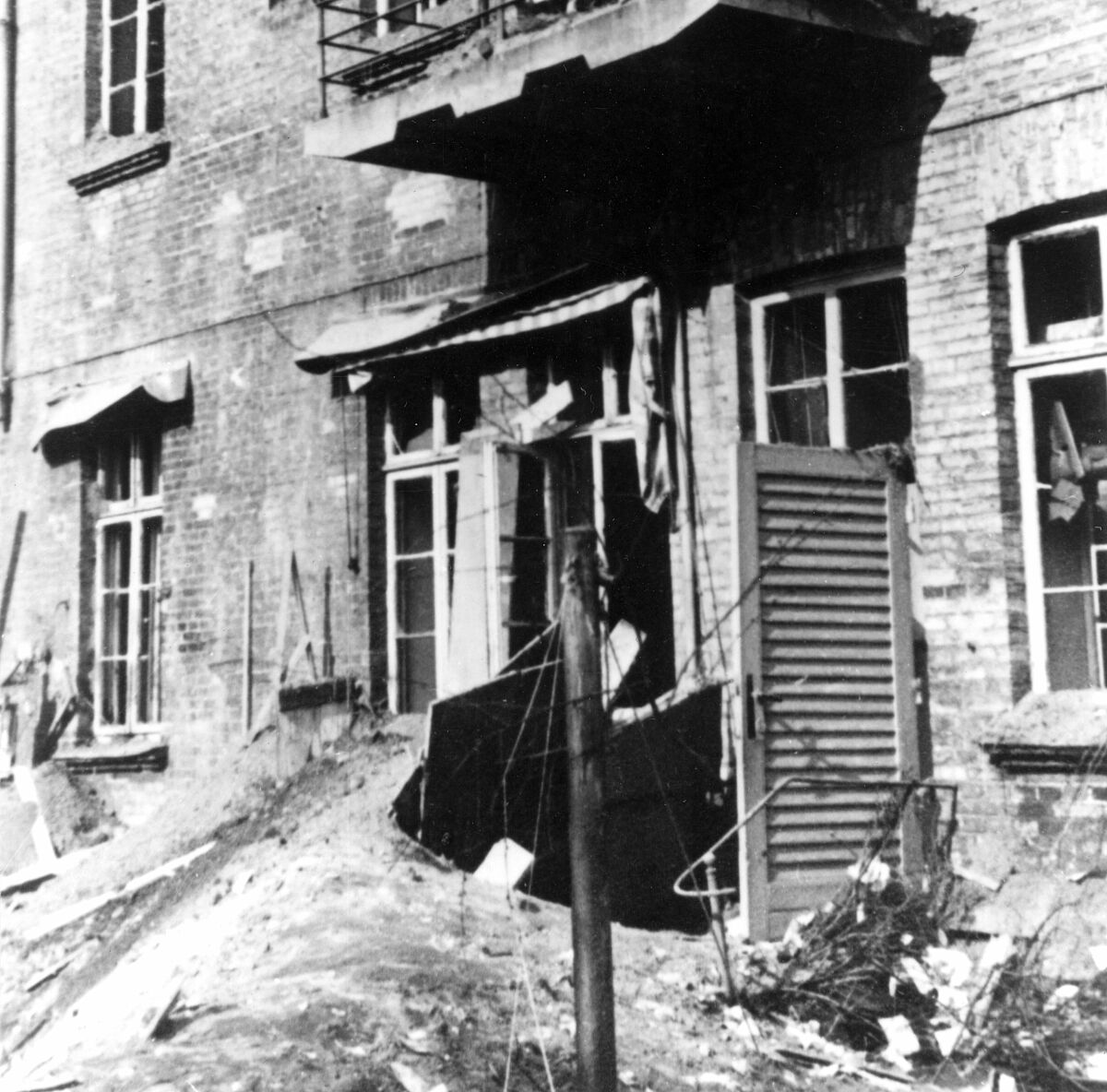 1942 - Kriegsschäden am Chemischen Institut